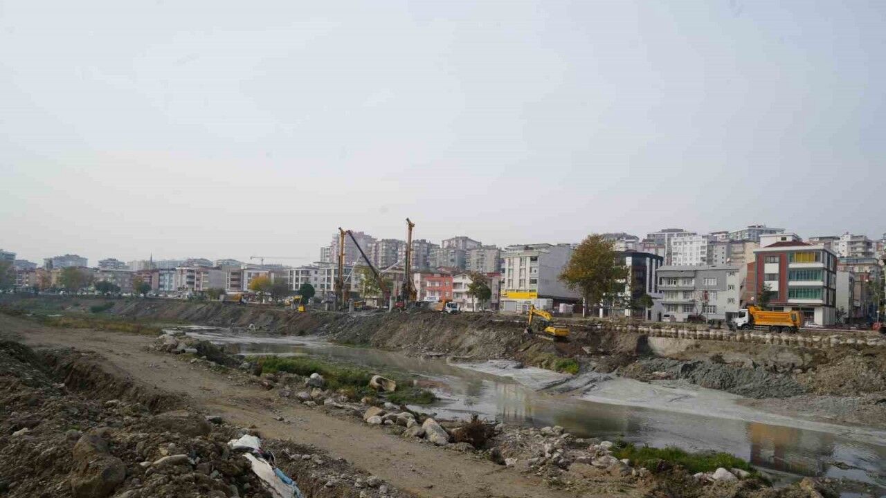 Mert Irmağı ıslahı çalışması sürüyor: Dere yatağı 80 metreye çıkarılacak