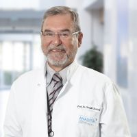 Prof. Dr. Necdet ÜSKENT Anadolu Sağlık Merkezi Onkolojik Bilimler Koordinatörü ve Medikal Onkoloji Uzmanı