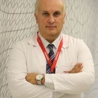 Op. Dr. Mustafa ÖNÖZ Sinir ve Omurilik Cerrahi Bölümü’nden
