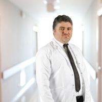 Dr. Öğr. Üyesi Cengiz Akosman  Onkoloji Uzmanı
