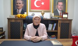 KADINLAR DEMOKRASİNİN OLMAZSA OLMAZIDIR