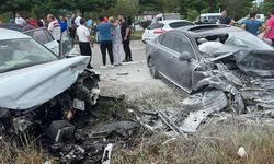 ORDU YOLUNDA FECİ KAZA! 3 ARAÇ KAZA YAPTI ÇOK SAYIDA AMBULANS.. İŞTE O GÖRÜNTÜLER..