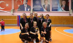 VOLEYBOLDA ŞAMPİYONLAR BELLİ OLDU