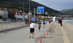 4. İnebolu İstiklal Yolu Şerife Bacı Yarı Maratonu yapıldı