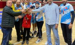 Bafra'da Cumhuriyet Kupası Voleybol Turnuvası tamamlandı