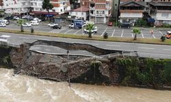 Hopa’da çöken yol havadan görüntülendi