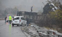 Amasya’da polis otosuna kaza yerinde tır çarptı