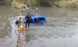 Yeşilırmak Nehri’ne düşen aracı ekipler çıkardı