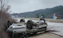 Amasya’da otomobil takla attı: 1’i ağır 3 yaralı