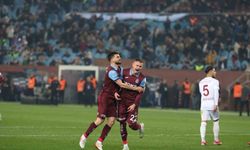 Trendyol Süper Lig: Trabzonspor: 1 - Atakaş Hatayspor: 1 (İlk yarı )