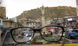 Bayburt’ta sağanak yağış etkili oluyor