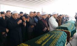 Fransa’daki yangında hayatını kaybeden 3 kardeş son yolculuğuna uğurlandı