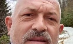 Kestiği ağacın altında kalan adam hayatını kaybetti
