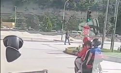 Motosiklette 4 kişilik tehlikeli yolculuk kamerada