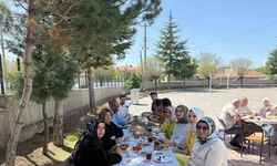 Özel çocuklardan Anneler Günü sürprizi