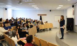 Yazıcı "Anlatacak bir hikayeniz varsa, dinleyecek birileri mutlaka vardır"