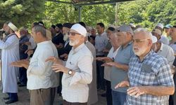 Kuraklığa çare arayan köylülerden yağmur duası