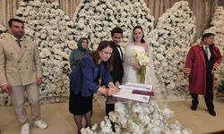 Adalet Bakanı’nın eşi nikah şahidi oldu