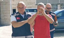Eşini ve kızını hastanelik edip polise bıçak çekip direnen şahıs tutuklandı