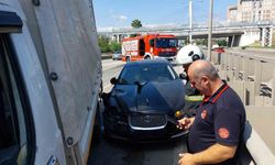 Samsun’da kamyon ile otomobil çarpıştı