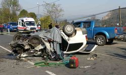 Ordu’da otomobil ile kamyonet çarpıştı: Baba öldü, sürücü oğlu ve diğer sürücü ağır yaralandı