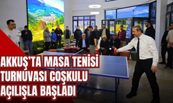 Akkuş’ta Masa Tenisi Turnuvası Coşkulu Açılışla Başladı