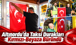 Altınordu’da Taksi Durakları Kırmızı-Beyaza Büründü