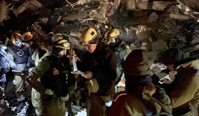 DEPREM'E YARDIM VE ARAMA KURTARMA EKİPLERİ İSRAİL'DEN!