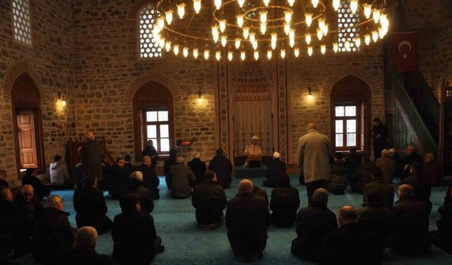Kanuni Sultan Süleyman’ın yaptırdığı camide 7 yıl sonra ilk namaz