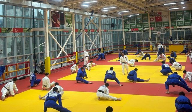 Judo Ümit Milli Takımı Samsun’da Avrupa Kupası’na hazırlanıyor