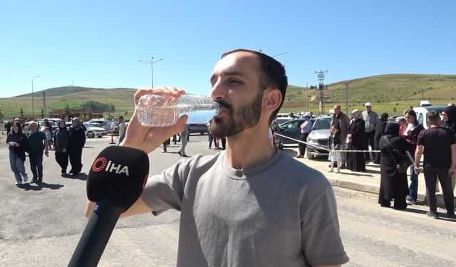 4 kere sınava girdi kazanamadı beşinci denemesine okunmuş suyla geldi: "Bu kez annemin okunmuş suyuyla sınavı kazanacağım"