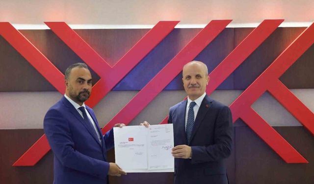 BARÜ Rektörü Prof. Dr. Ahmet Akkaya mazbatasını aldı