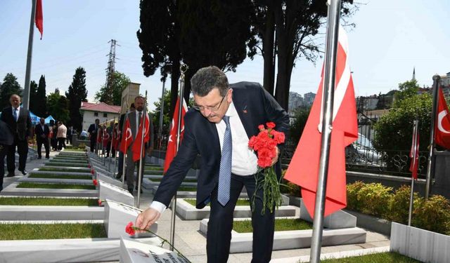 Başkan Genç: "Bu topraklar şehitlerimizin emanetidir"