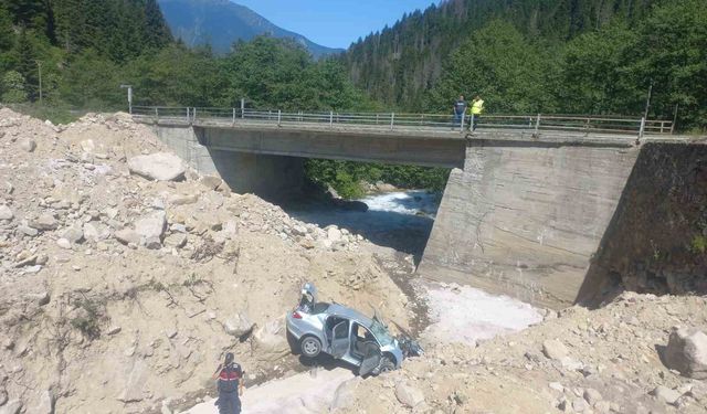 Rize’deki kazada 2’si çocuk 5 kişi yaralandı