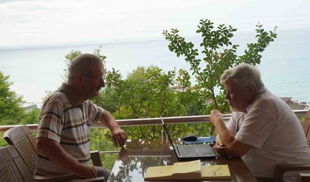 Emekli oldu, devlet tecrübesini kitaplara yazdı