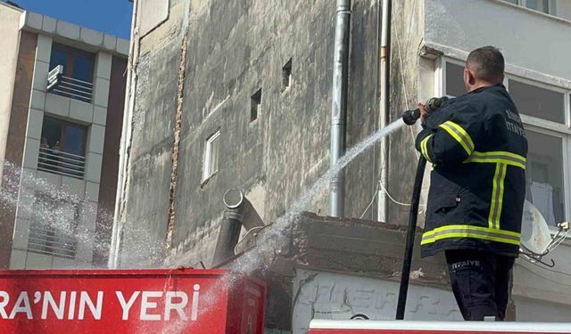 Sinop’ta bir işletmede çıkan yangın paniğe yol açtı
