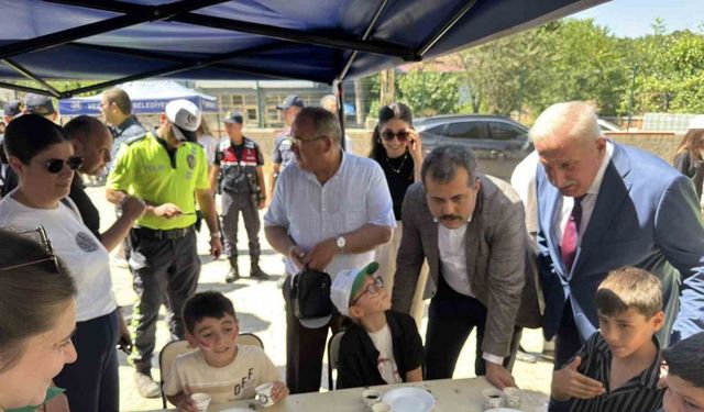 Vezirköprü’de çocuk şenliği renkli görüntülere sahne oldu