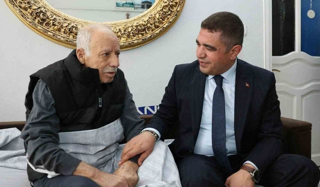 Şehit babasına geçmiş olsun ziyareti