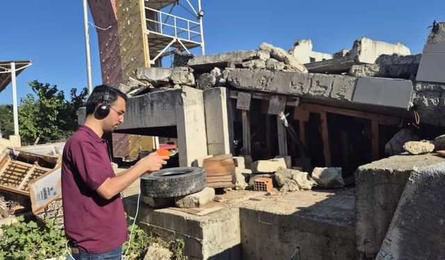 Türk mühendis yaptı: Depremde yıkılan binaları belirliyor, enkaz altında kalanlarla iletişim kuruyor