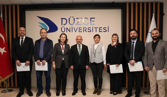 Akademik başarı belgeleri verildi