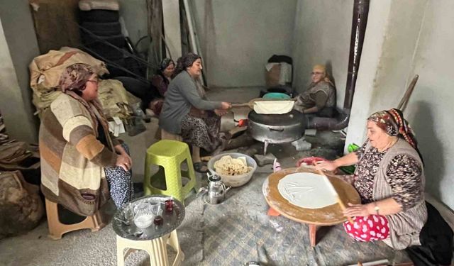 Alaplı’da 500 yıllık yufka ekmek geleneği sürdürülüyor