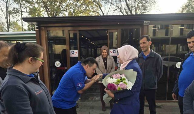 Düzce İl Milli Eğitim Müdürü’nden Kusursuz Kafe’ye ziyaret