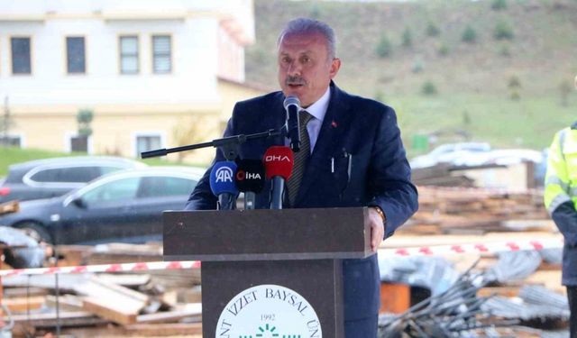 İlahiyat Fakültesi’nin ek binasının temeli atıldı