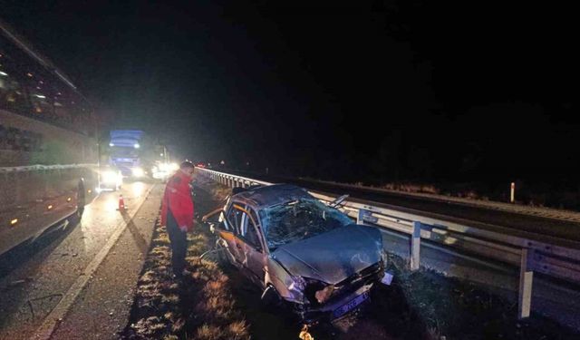 Otostopla bindiği araç mezarı oldu: 1 ölü, 2 yaralı