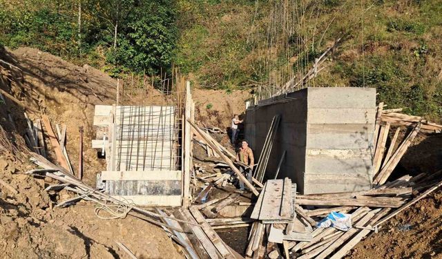 Salıpazarı’nda riskli bölgeye müdahale