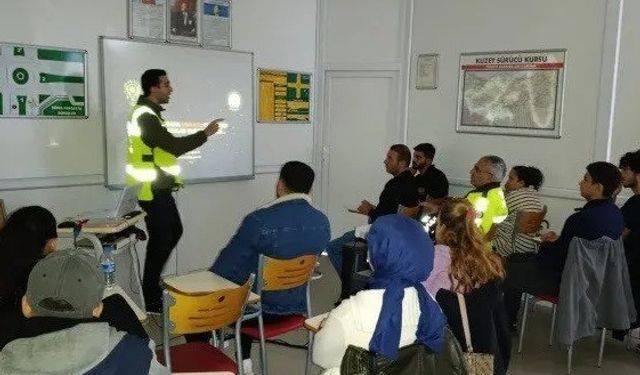 Sinop’ta sürücü adaylarına trafik eğitimi