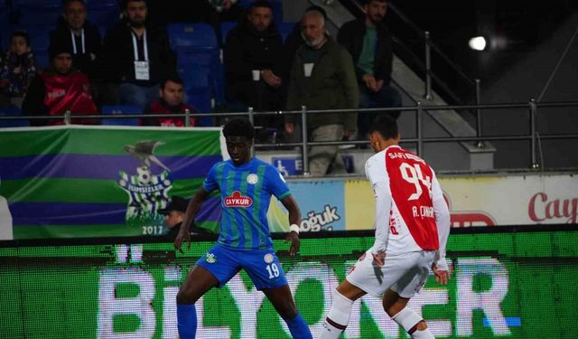 Trendyol Süper Lig: Çaykur Rizespor: 0 - Fatih Karagümrük: 0 (İlk yarı)
