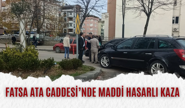 Fatsa Ata Caddesi’nde Maddi Hasarlı Kaza
