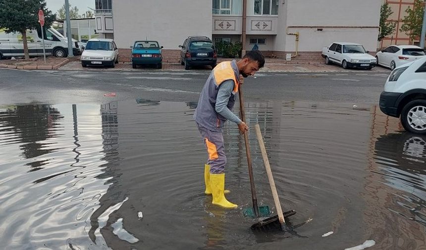 Kayseri Melikgazi Belediyesi ekiplerinden yağış seferberliği