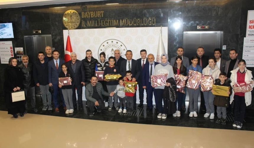 Bayburt’ta öğrenciler Türkçe’nin zenginliklerini keşfediyor